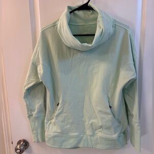 Lululemon Rest Day Pullover Mint /Faded Teal Size  6-8.